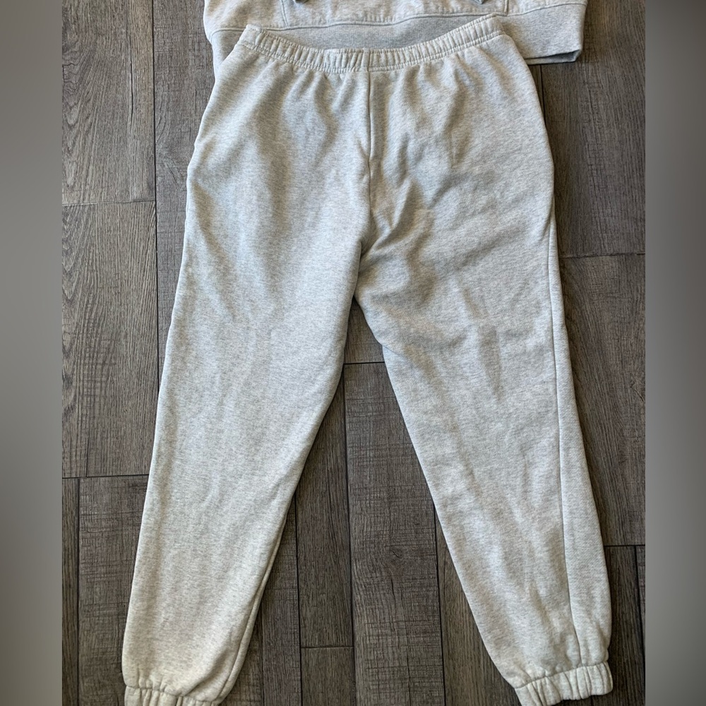 Womens Universal Thread Light Gray Sweatpant Set - image 4